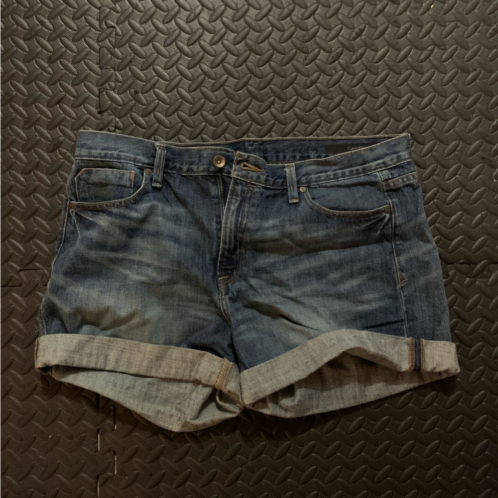 Calvin clein shorts - size 33